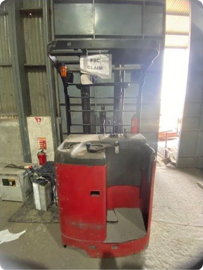 Reach truck Nichiyu FB 1.8 tampak depan
