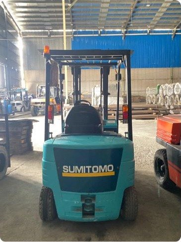 Forklift Sumitomo 8FB25 tampak belakang