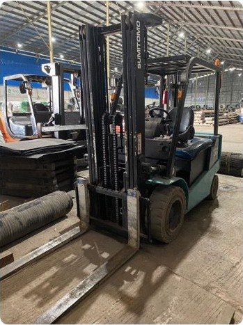 Forklift Sumitomo FB30 tampak samping